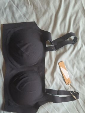 SKIMS Black Seamless Bra